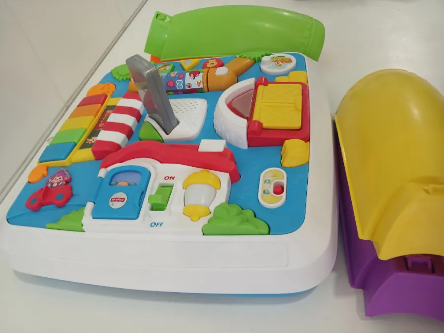 Com alguns arranhões, e não está com o alfabeto . Com alguns arranhões, e não está com o alfabeto .