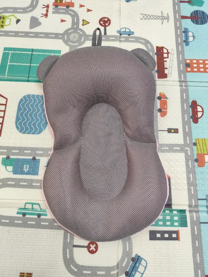 Com pequenas marcas de uso