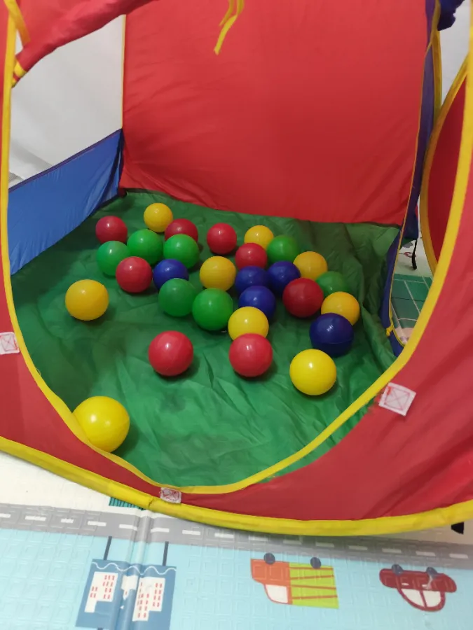 Acompanha algumas bolinhas