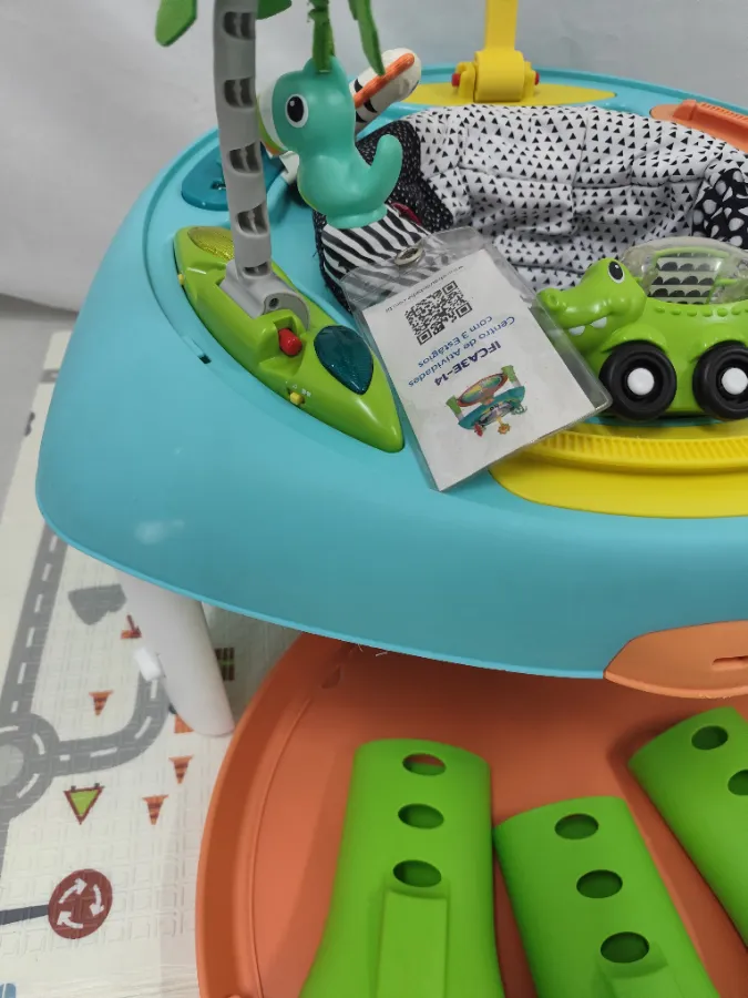 Base arranhada e amarelada e arranhada