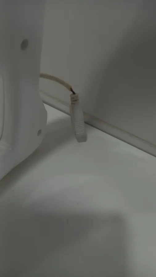 O fio  , está aparecendo os de baixo .