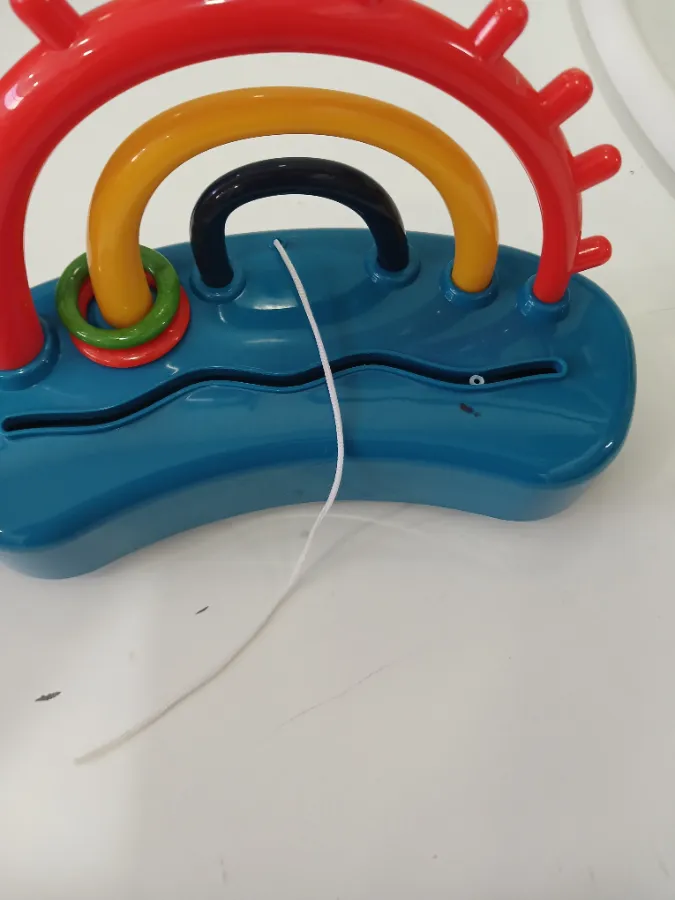 pequena avaria no brinquedo