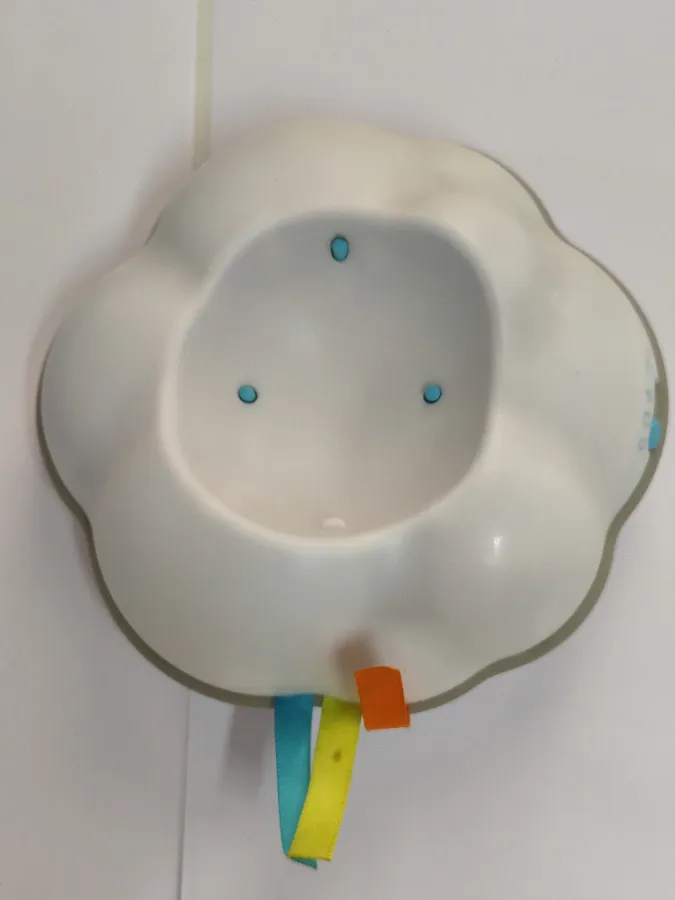 Base da abelha com pequenas marcas de uso