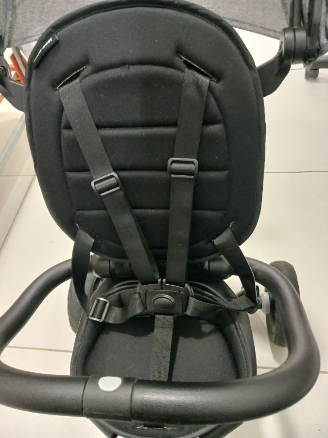 Não acompanha o protetores de cintos