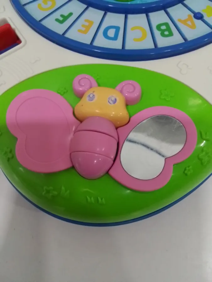 pequenas marcas de uso pequenas marcas de uso