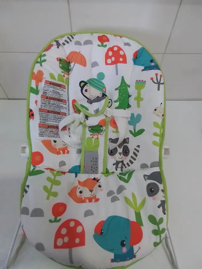 Tecido com pequenas marcas de uso