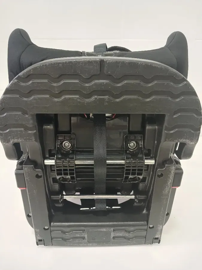 Com pequenas marcas de uso