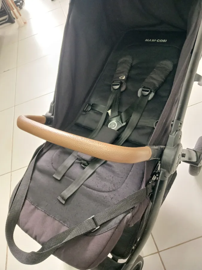 Tecido esta desbotado e com bolinhas Tecido esta desbotado e com bolinhas