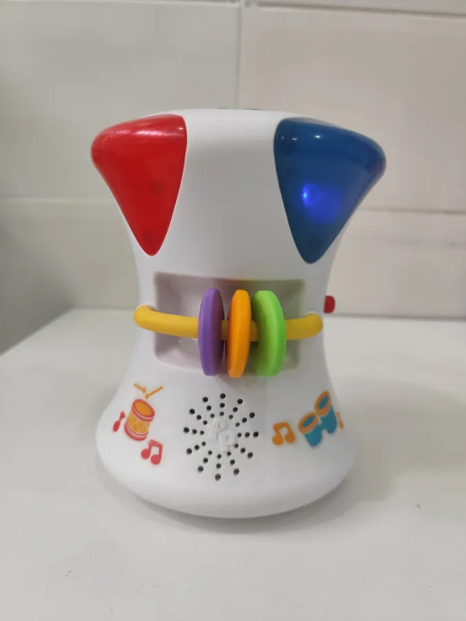 Tambor com pequenas marcas de uso