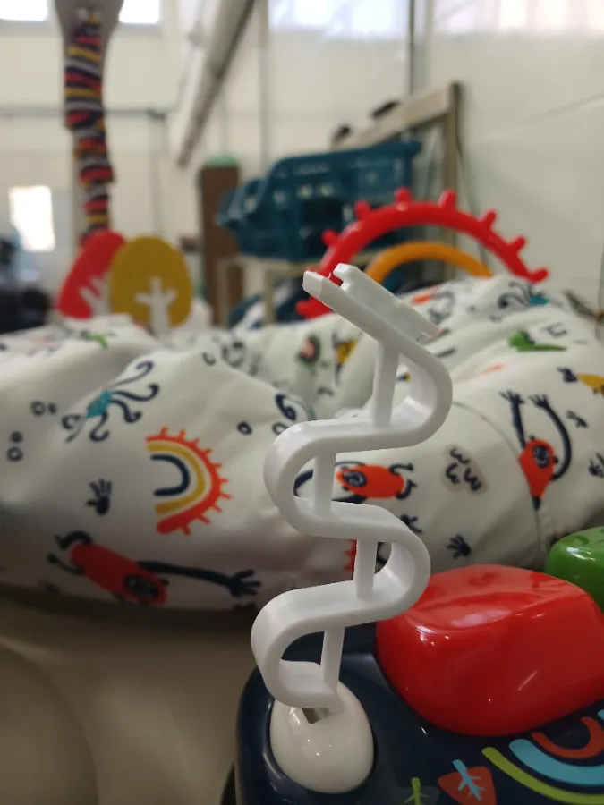 pequena avaria no brinquedo