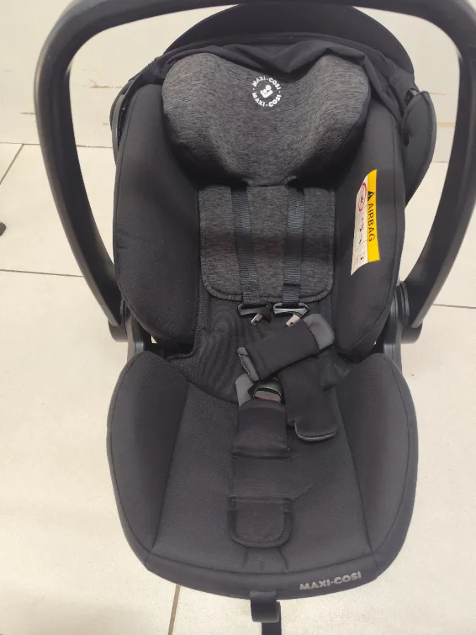 Tecido com pequenas marcas de uso