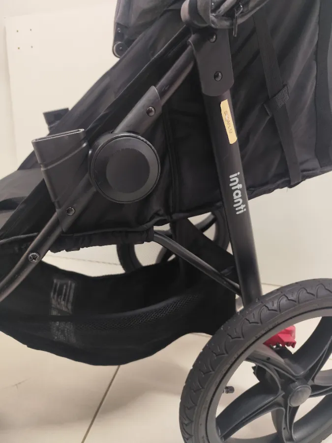 Estrutura com pequenas marcas de uso