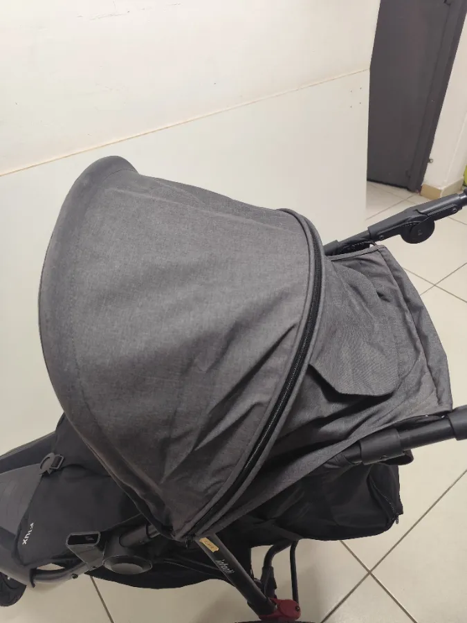 Capota levemente desbotada