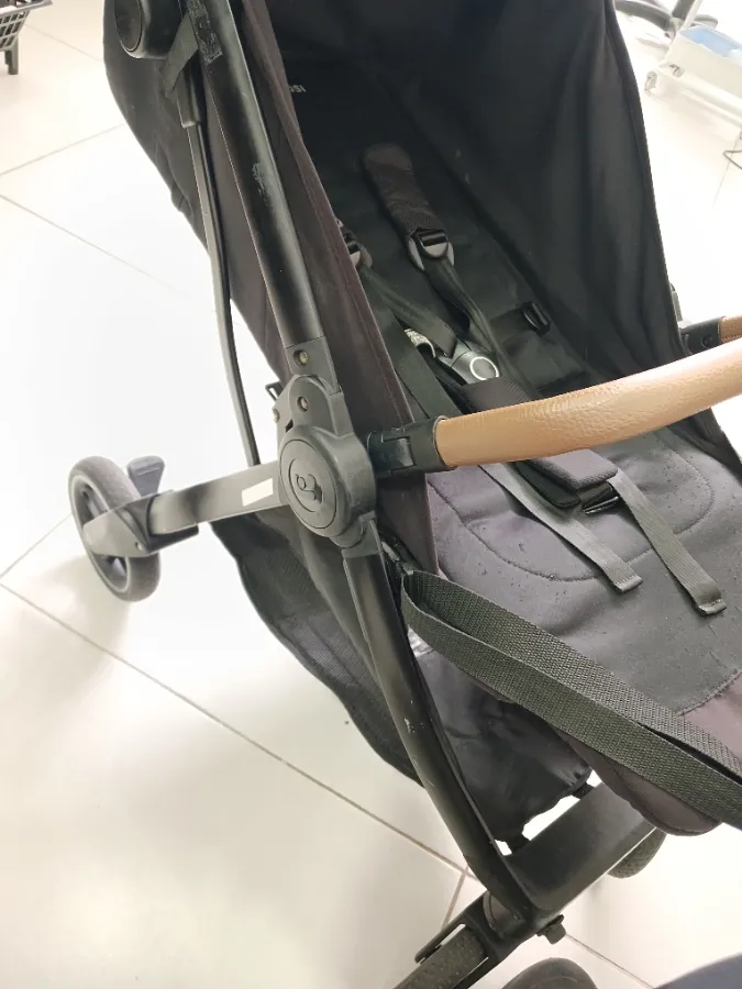 Estrutura Boa, porém com marcas de uso Estrutura Boa, porém com marcas de uso