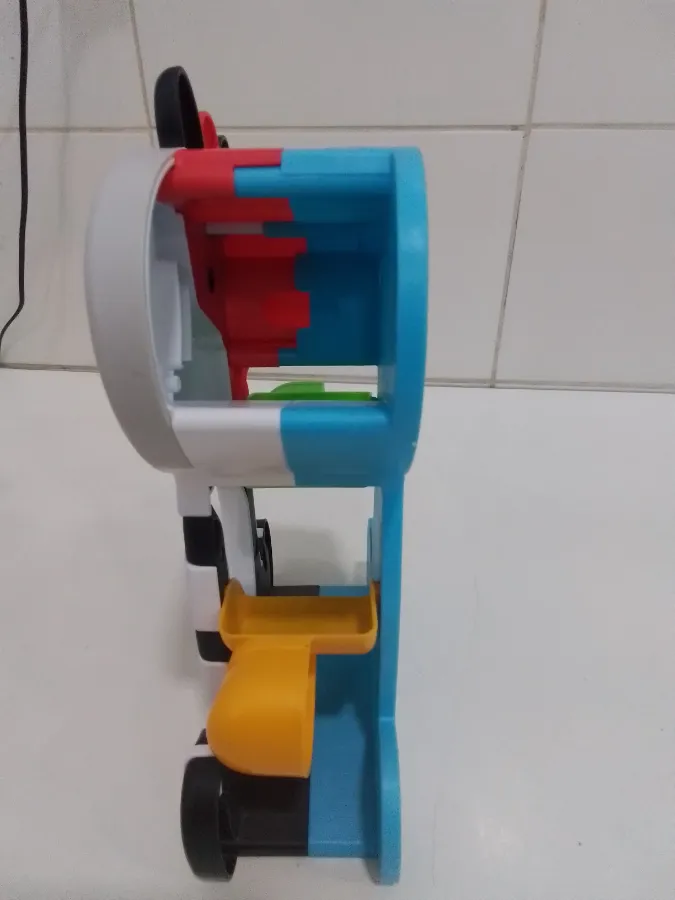 Girafa   com pequenas marcas uso