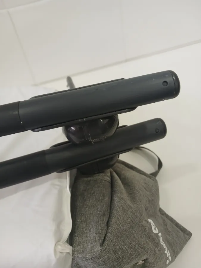 Pequenas marcas de uso nos pés