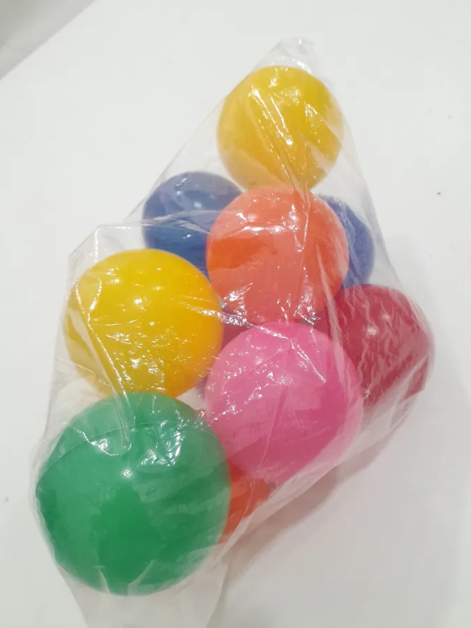 Acompanha 10 bolinhas coloridas