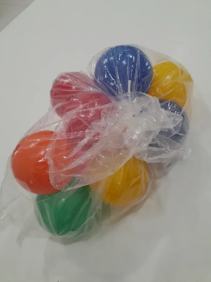 Acompanha 10 bolinhas coloridas