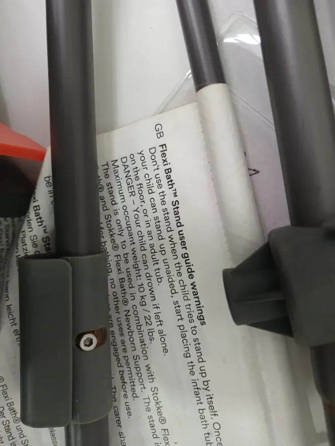 Ferros um pouco enferrujado.