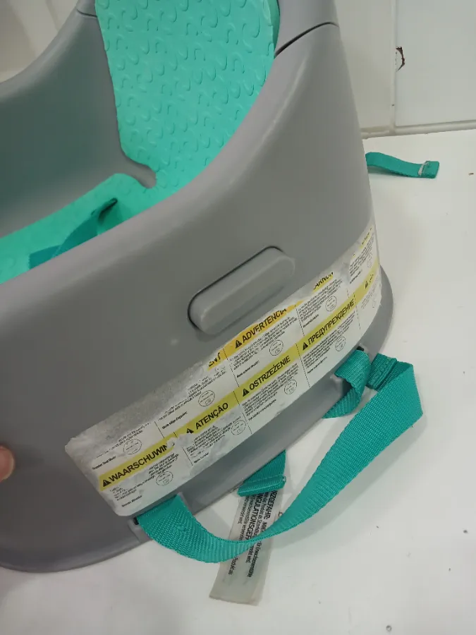 Pequenas marcas de uso Pequenas marcas de uso