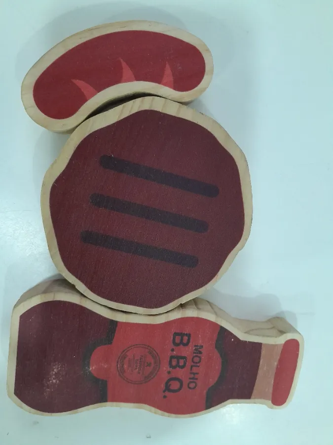 Está indo sem a linguiça, sem hambúrguer e sem molho b.b.q Está indo sem a linguiça, sem hambúrguer e sem molho b.b.q