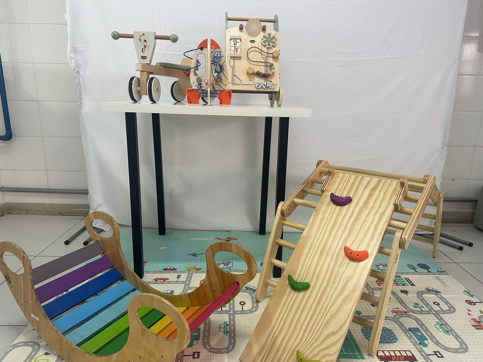 Espaço Baby Montessoriano para Festa - Pegue e Monte Be Brinque