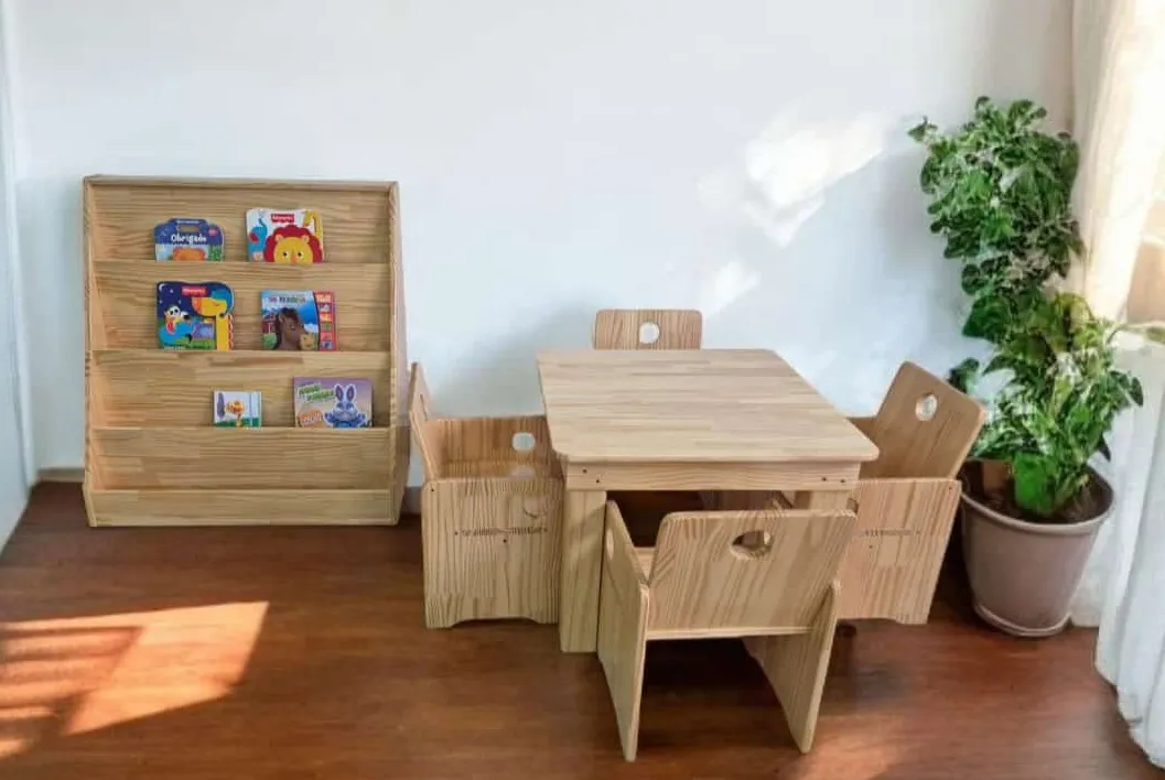 Mesa Com 4 Cadeiras Pinus Fashion Toys