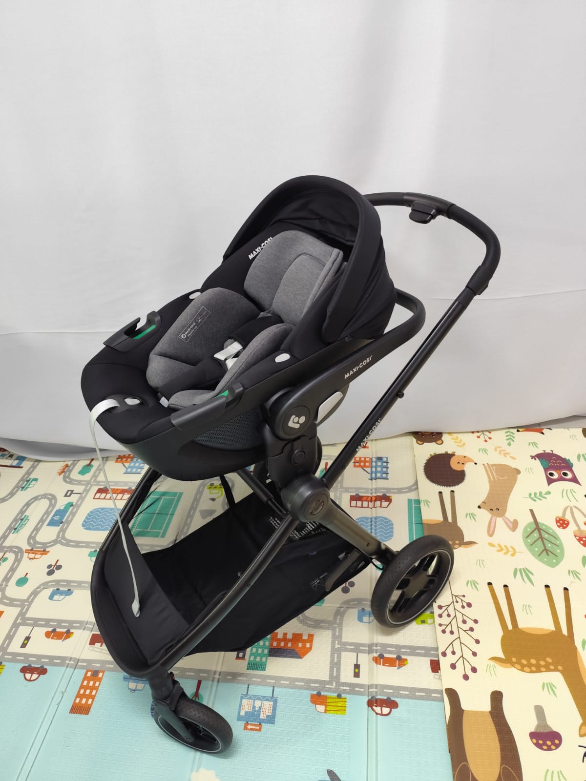 Travel System Carrinho Anna 3 + Bebê Conforto Pebble 360 Pro² com base Family Fix Pro+ Adaptador Maxi Cosi