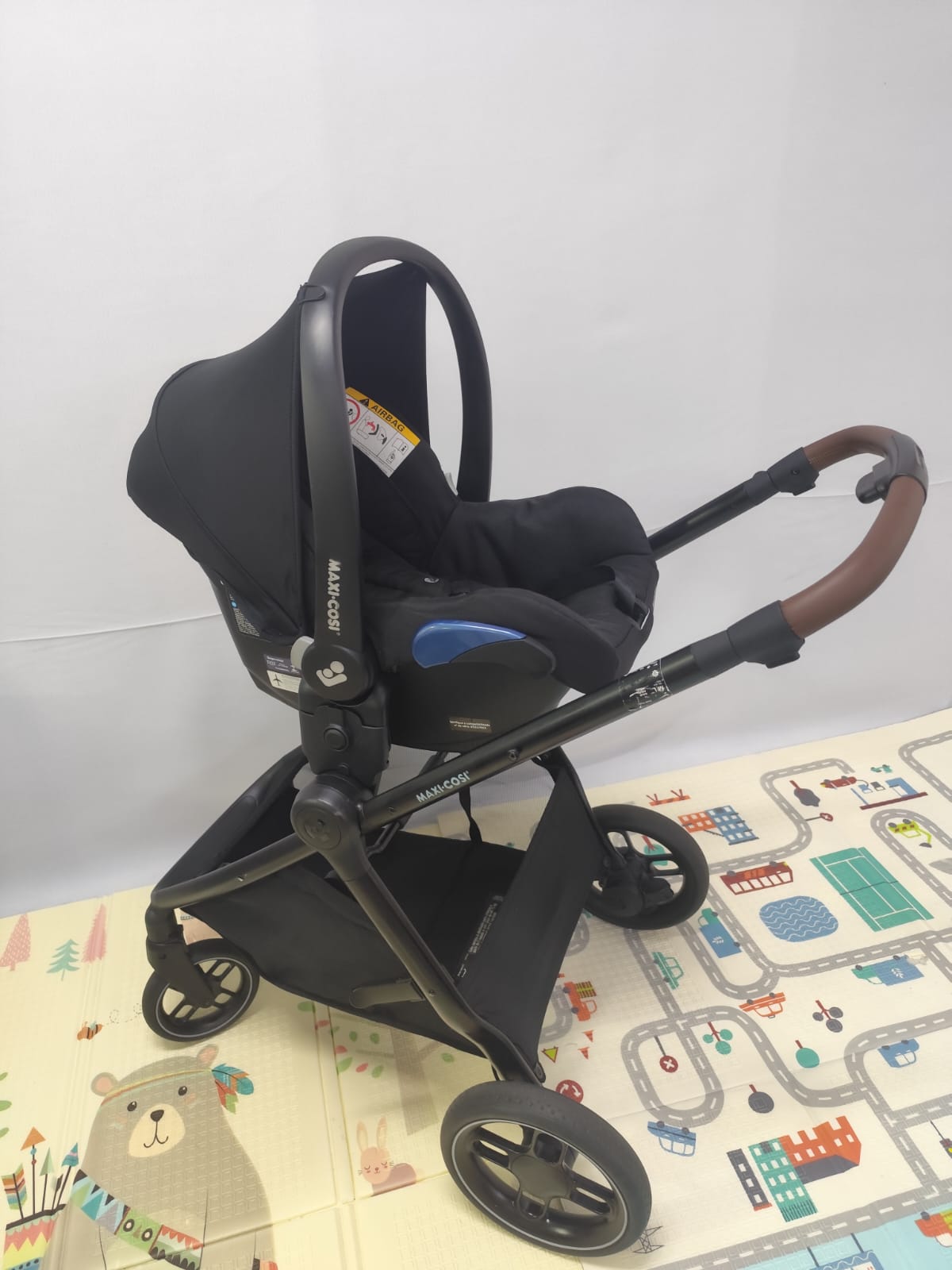 Travel System Carrinho Anna 3 + Bebê Conforto Citi + Adaptador Maxi Cosi