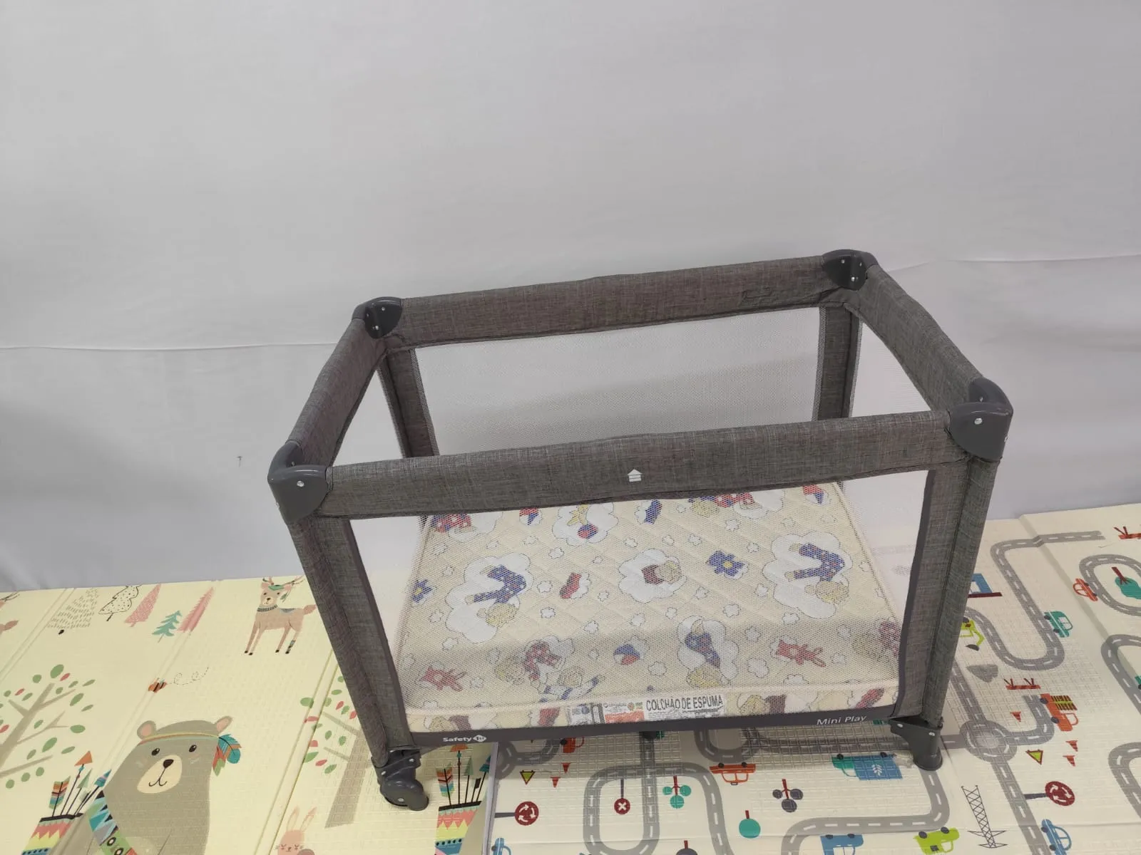 Colchão para Mini Berço e Chiqueirinho  60 x 90 x 10cm 4Moms