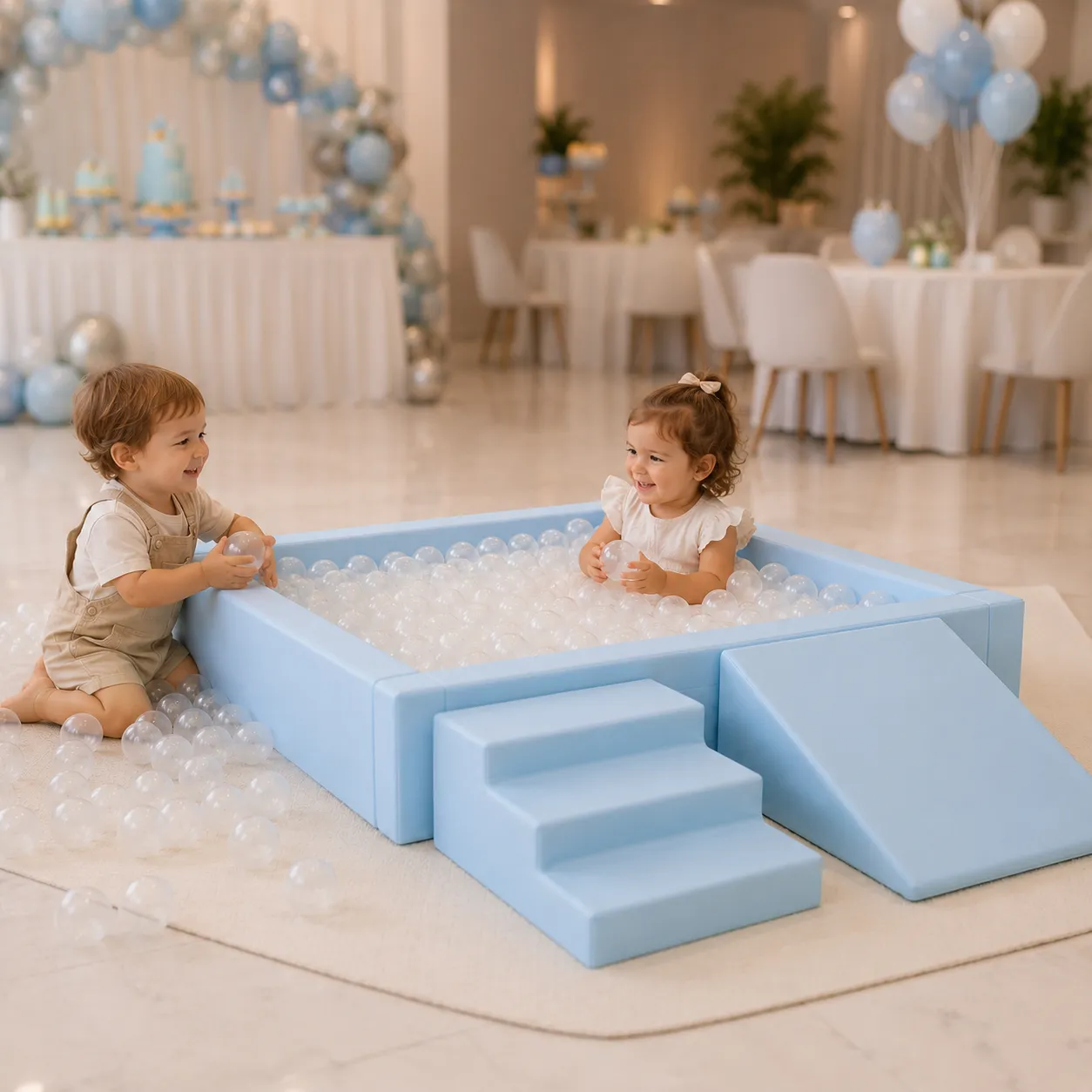 Piscina de Bolinha Quadrada Com Rampa e Escada + 550 Bolinhas Brinquedos Mil