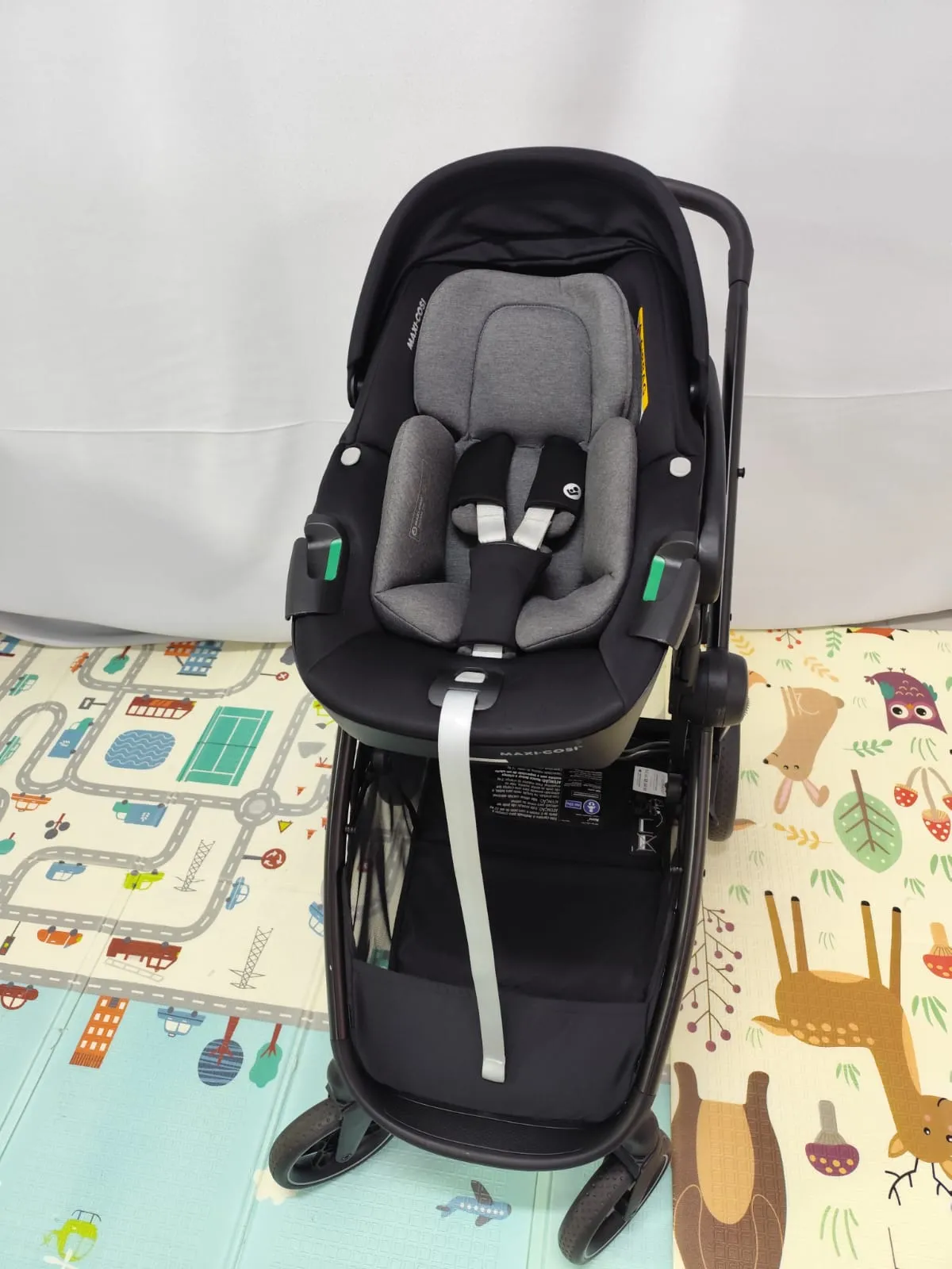 Travel System Carrinho Anna 3 + Bebê Conforto Pebble 360 Pro² com base Family Fix Pro+ Adaptador Maxi Cosi