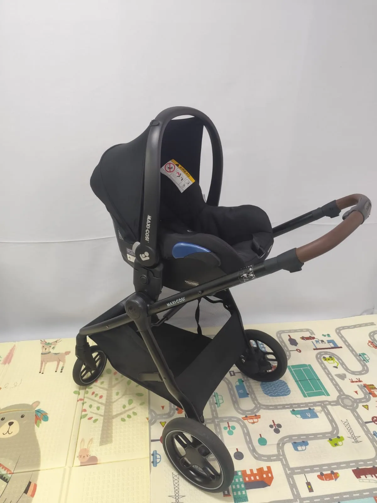 Travel System Carrinho Anna 3 + Bebê Conforto Citi + Adaptador Maxi Cosi