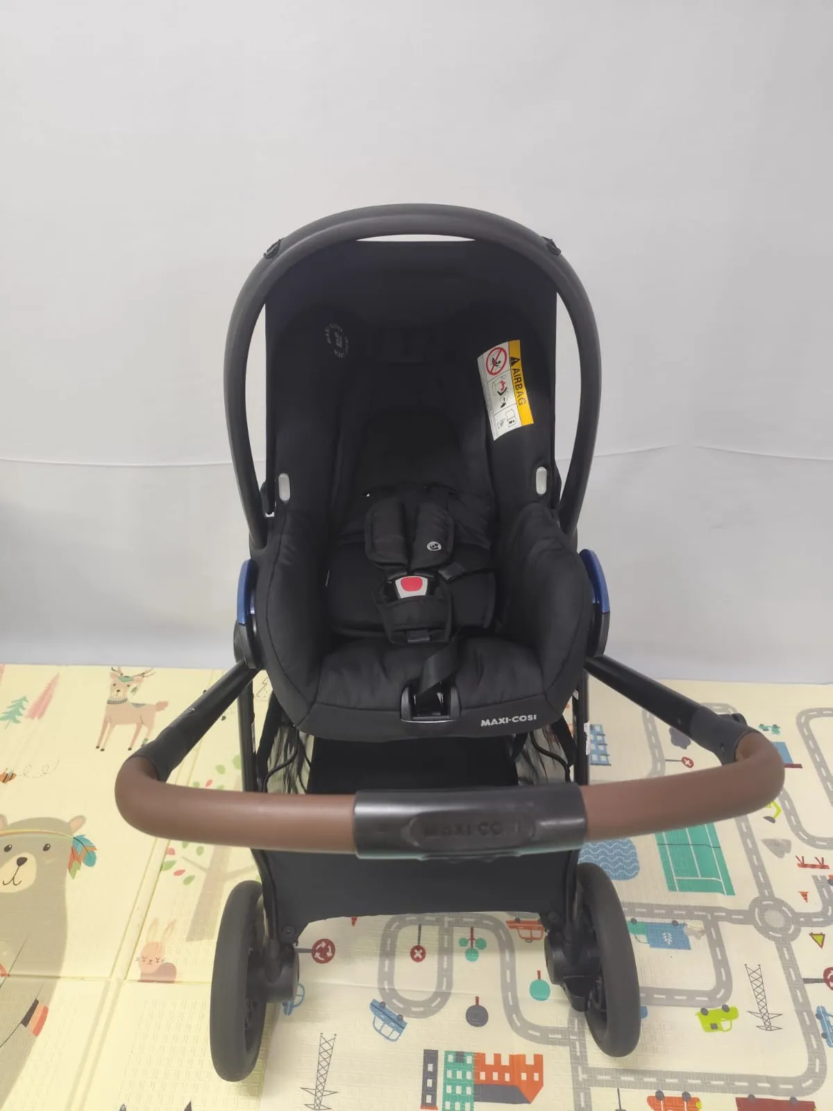 Travel System Carrinho Anna 3 + Bebê Conforto Citi + Adaptador Maxi Cosi