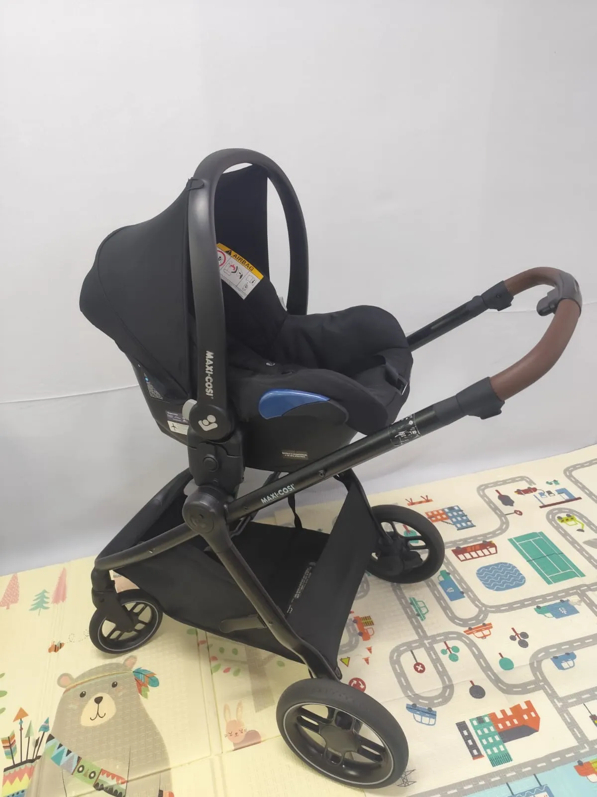 Travel System Carrinho Anna 3 + Bebê Conforto Citi + Adaptador Maxi Cosi
