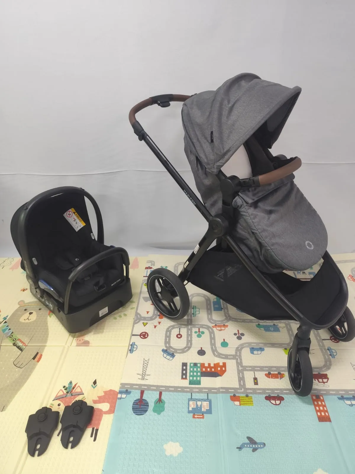 Travel System Carrinho Anna 3 + Bebê Conforto Citi + Adaptador Maxi Cosi