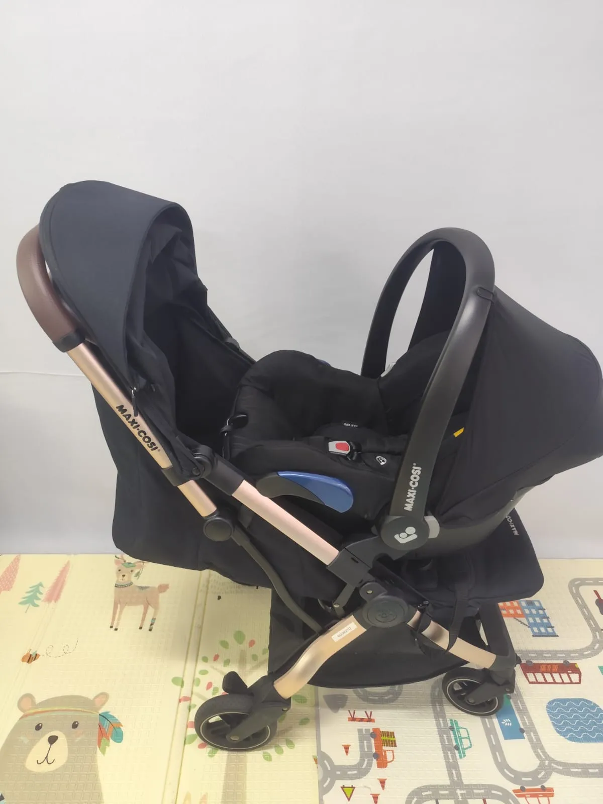 Travel System Carrinho Eva + Bebê Conforto Citi + Adaptador Maxi Cosi