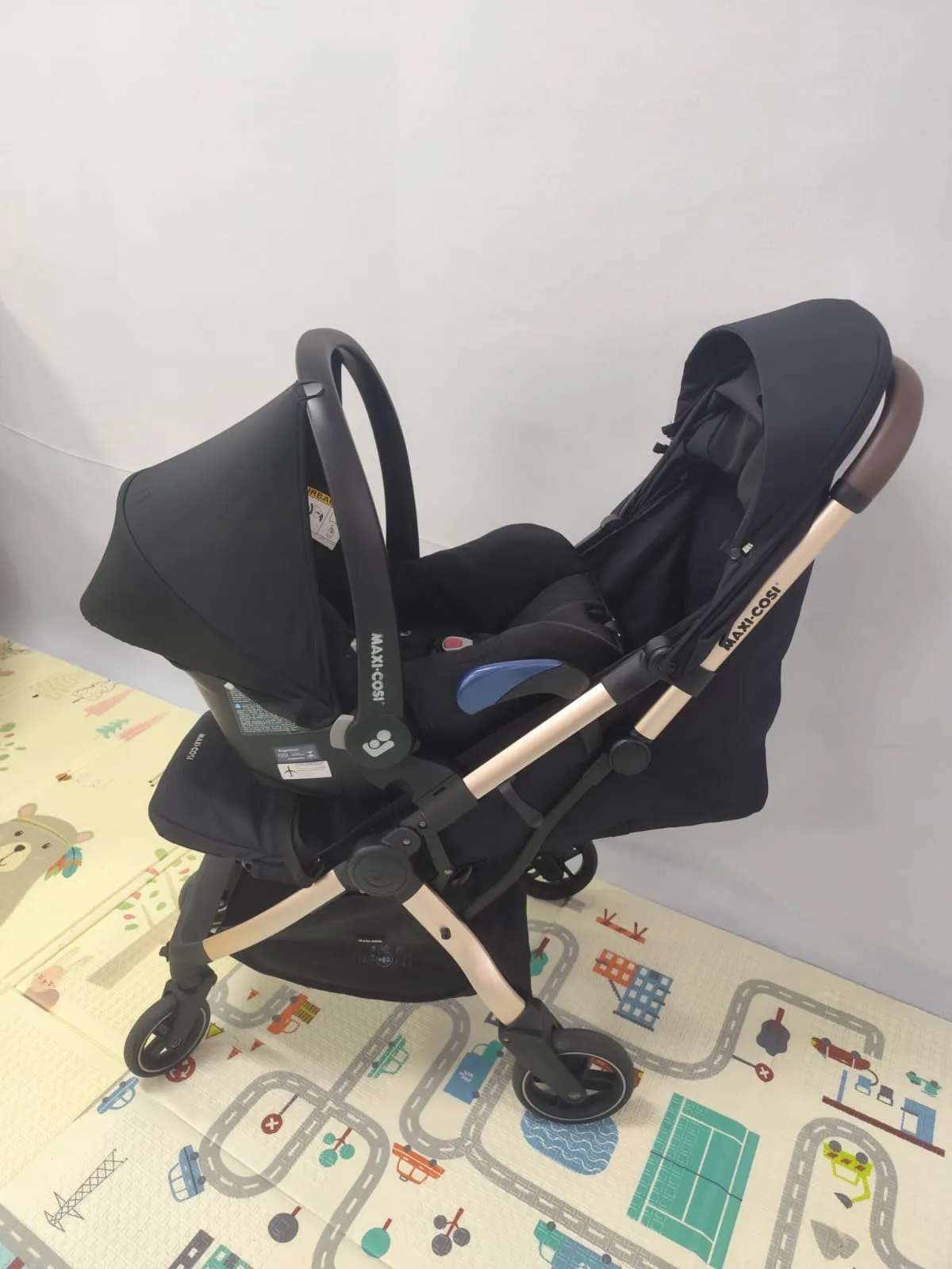 Travel System Carrinho Eva + Bebê Conforto Citi + Adaptador Maxi Cosi