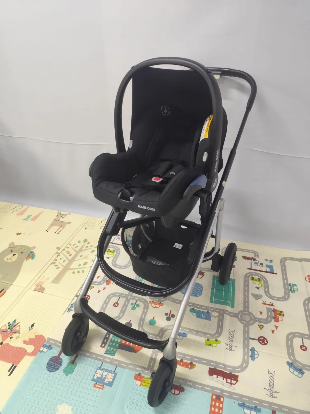 Travel System Carrinho Lila + Bebê Conforto Citi + Adaptador Maxi Cosi
