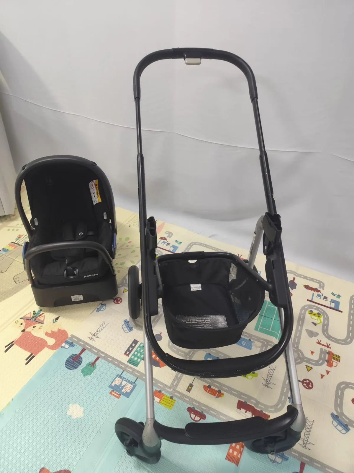 Travel System Carrinho Lila + Bebê Conforto Citi + Adaptador Maxi Cosi